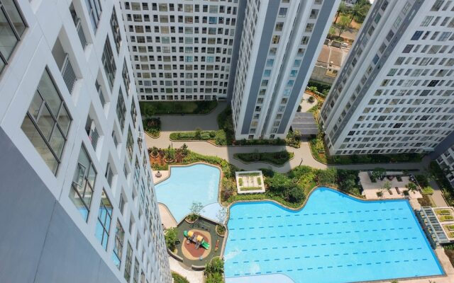 Comfy Studio Apartment at M-Town Residence near Summarecon Mall
