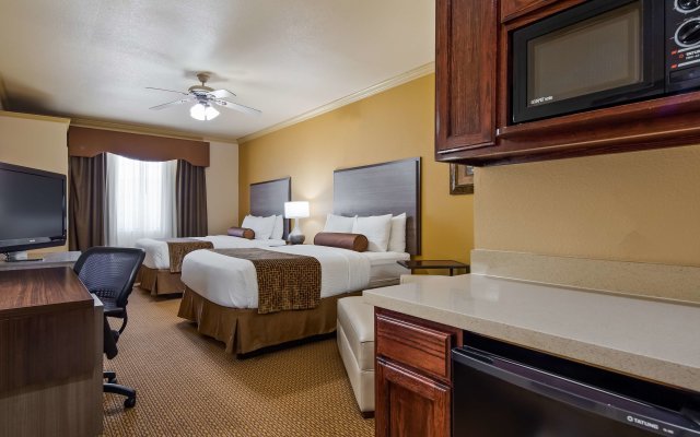 Best Western Plus Crown Colony Inn & Suites