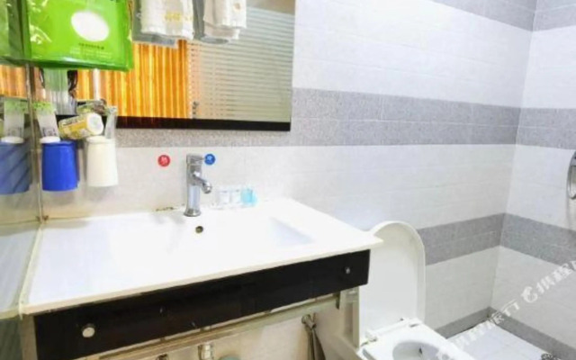 Kunming Helen Theme Hotel