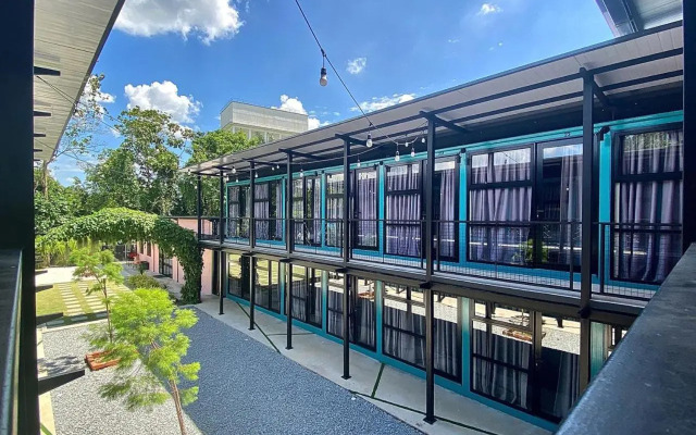 Reserve The Cozytainer