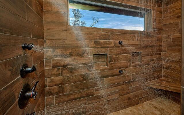 Barrel Top Lodge in Gatlinburg