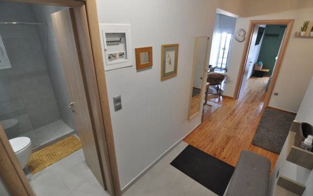 Zennova 82  City Center Apt