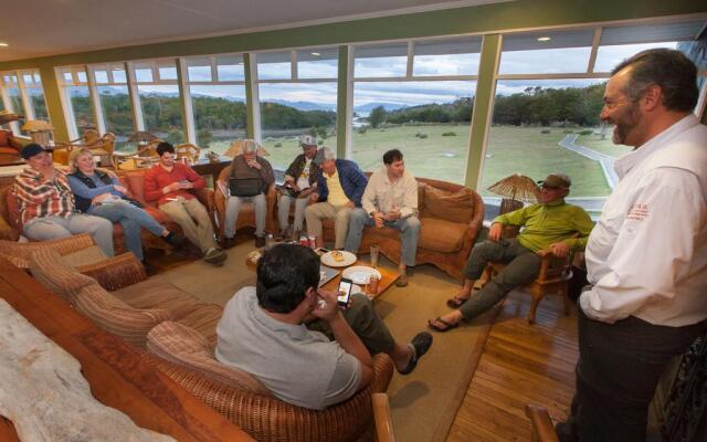 Lodge Lakutaia