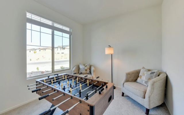 Near Empire Polo Field: Coachella Vacation Rental