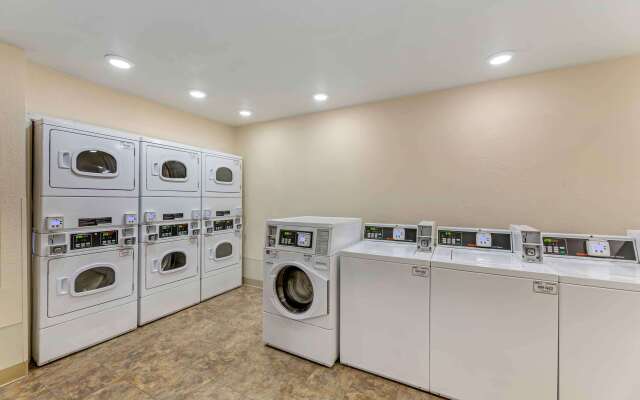 Extended Stay America Select Suites - Cleveland - Mentor