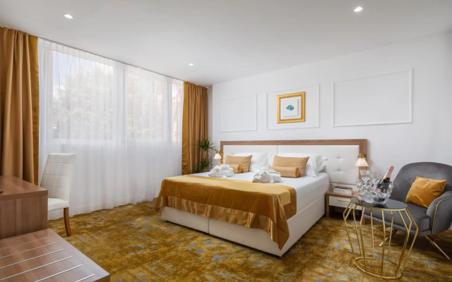 Hotel Corner