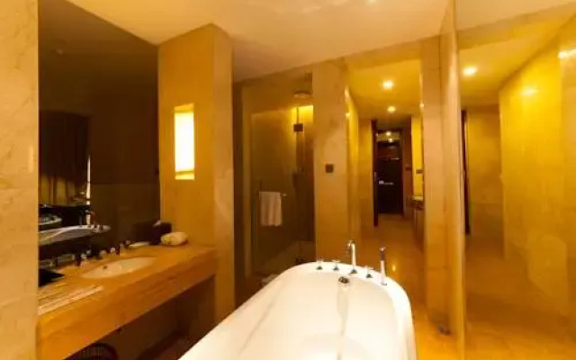 Riz-Carlsen Hotel Dandong