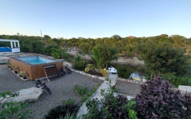 Villa Serenity by the water