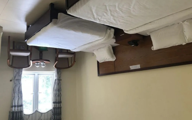 Cat Ba Rustic Inn Hotel