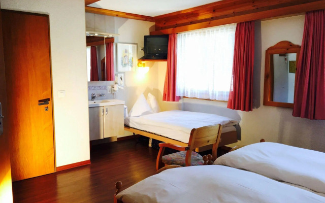 Typically Swiss Hotel Täscherhof