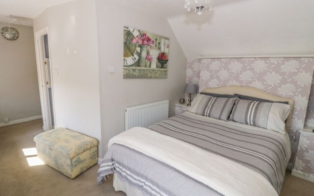 2 Knowledge Cottage