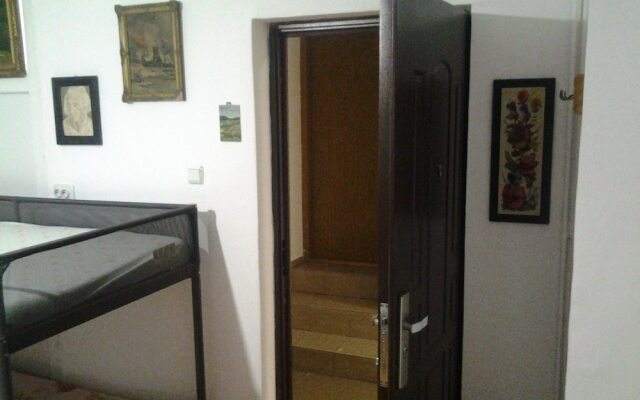 Leyla Guesthouse Hostel