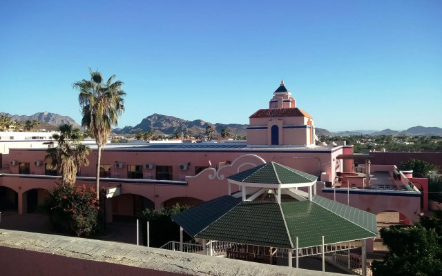 Los Jitos Hotel & Suites