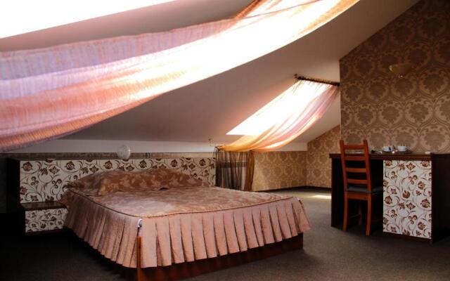 Красные холмы