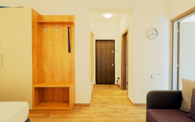 Bright Sunny Apartments