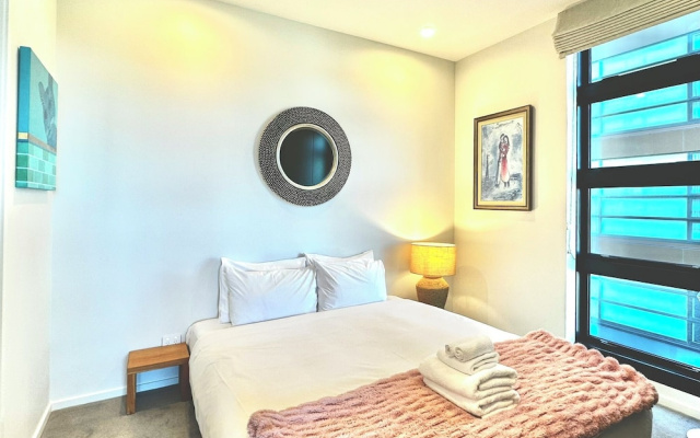 1BR with Balcony Close to Ferry by Zodiak Stays – Guest Rooms – Auckland