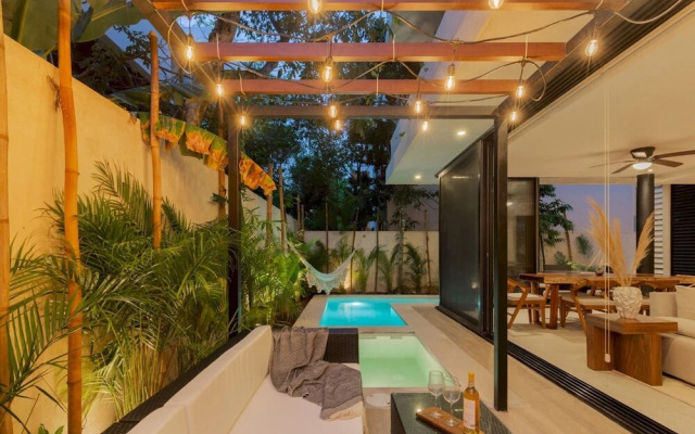 New Charming Villa 2 Levels Private Pool Garden Wifi Bikes