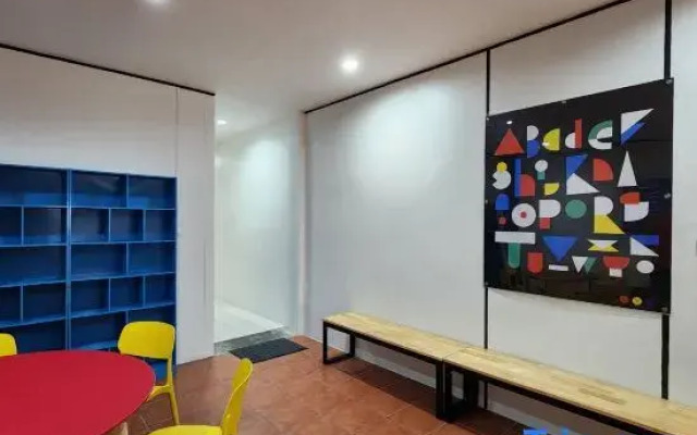 RYB Hostel Phuket