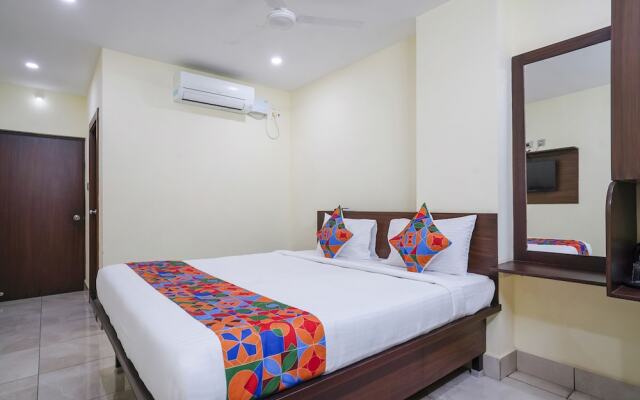 Fabhotel Gvr Grand