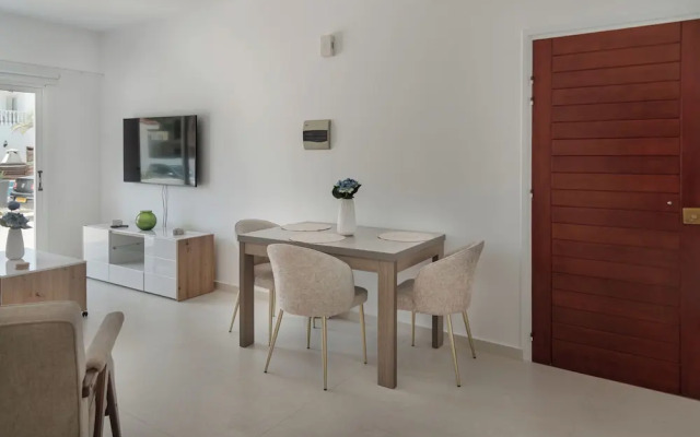 Phaedrus Living Olga Residence