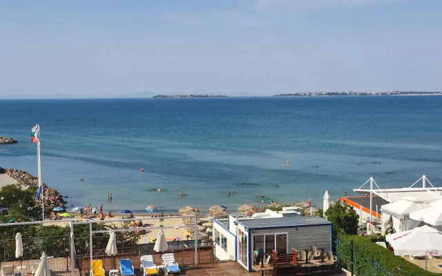 Sveti Vlas Marina Beach B40