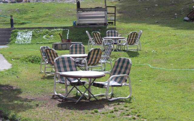 PinePark Lake Luxury Resort Naran