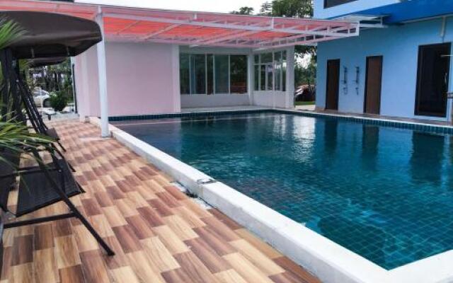 Menam Resort