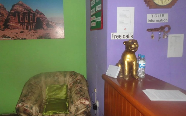 Hostel Home