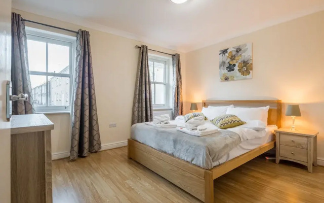 Bridge View Apartment