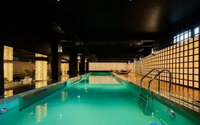Non Hills Resort Hotel