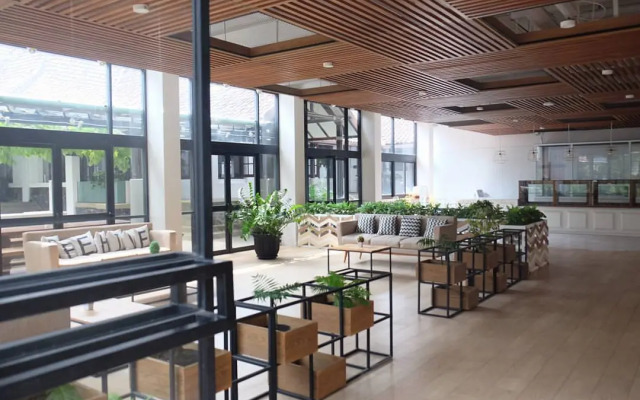 Beehive Boutique Hotel