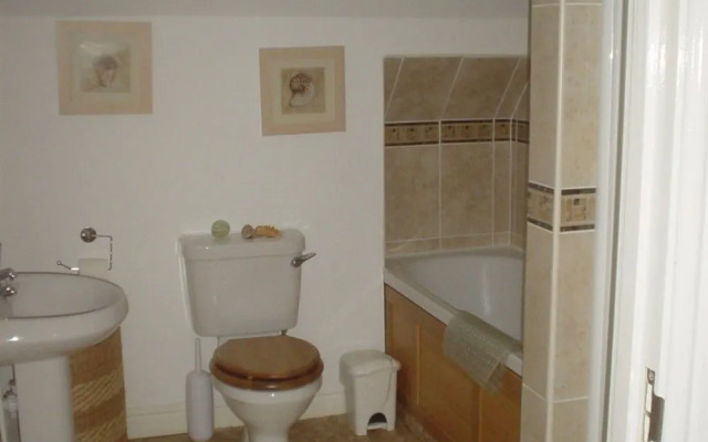 Kernow Homes - Travel accommodation