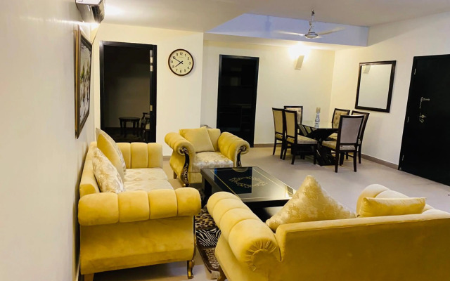 Royal Two Bed Luxury Apartment Gulberg