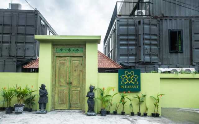 Oyo Life 2586 Pleasant Bali