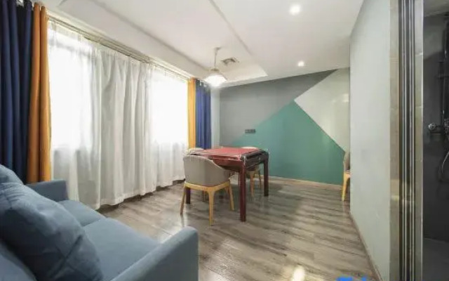 Yiyang Fenglin Evening  Hotel