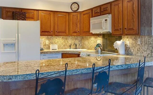 Pine Ridge Condominiums