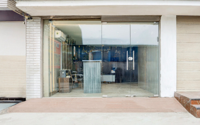 Super Townhouse Haibowal Chowk Near DMC