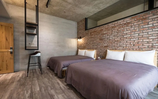 Wild Hotel