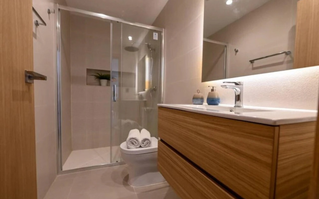 Incredibly Beautiful Condo Just Steps to the Beach