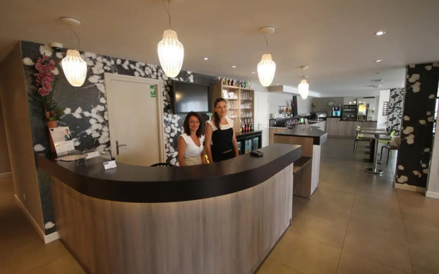 Hôtel Kyriad Lyon Est