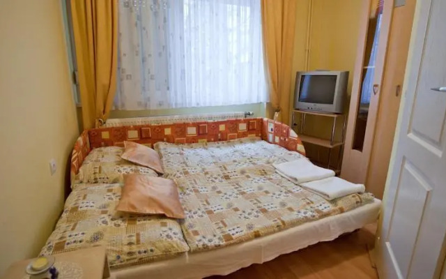 Napsugár Apartmanház
