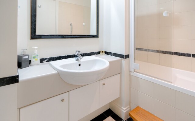 Private Apartment at 4.5 Star Hotel