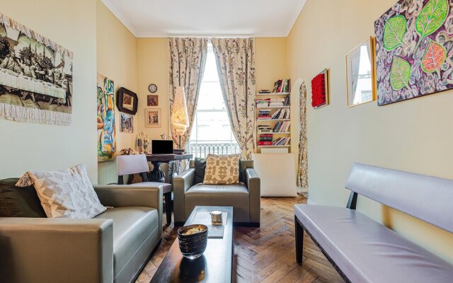 Charming one Bedroom Flat Near Maida Vale by Underthedoormat