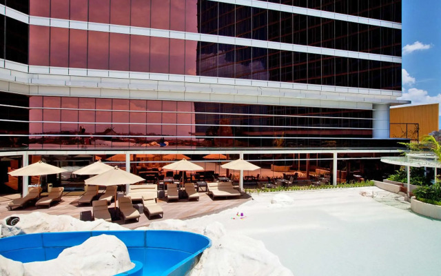 The Trans Luxury Hotel