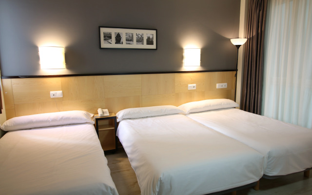 Alda Entrearcos Hotel