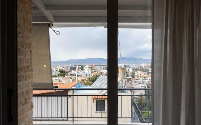 Sunny Loft With a Panoramic View