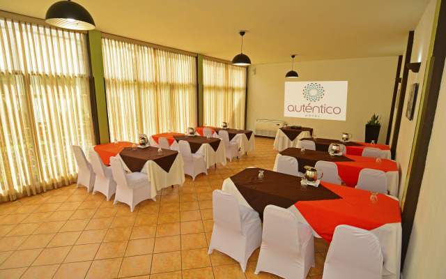 Auténtico Hotel