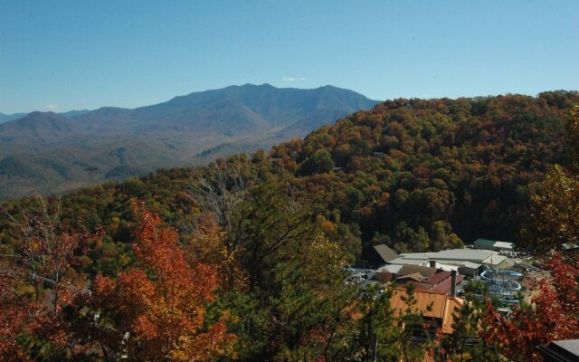 Eagles Nest 379 - Three Bedroom Cabin