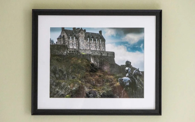 Perfect Location! - Charming Rose St Apart for 4