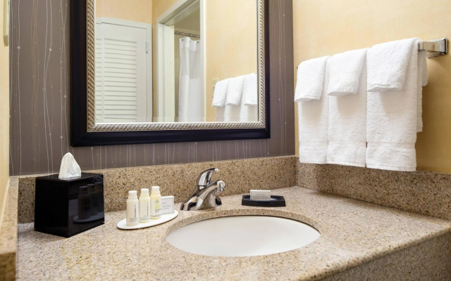 Courtyard by Marriott Denver Central Park